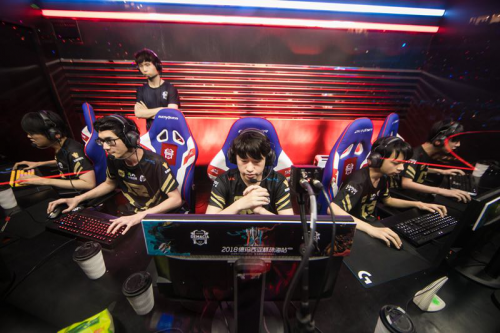 尤其是在第 尤其是在第