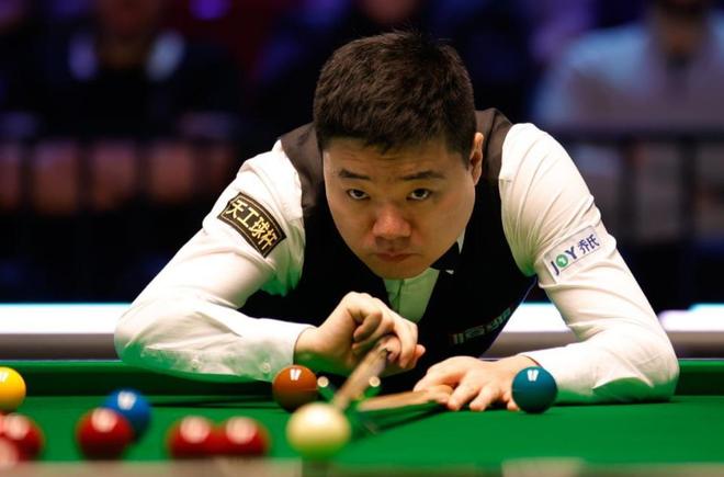 效力期内 效力期内